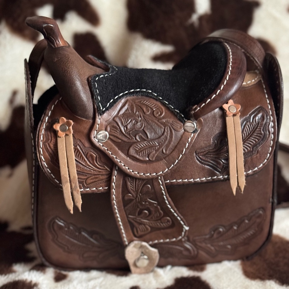 Handmade Dark Brown Leather Western Saddle Purse